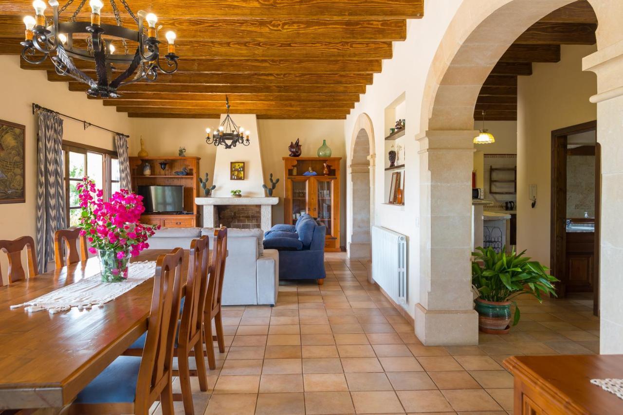 Villa Lagoon Sa Pobla Luaran gambar